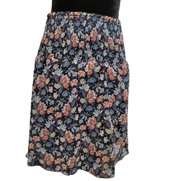 CAbi Dresses & Skirts - CAbi fully lined mini shirt XS